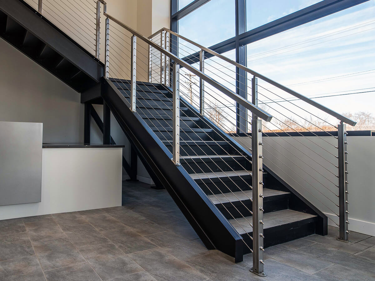 Advantages and Disadvantages of Cable Railing Installation